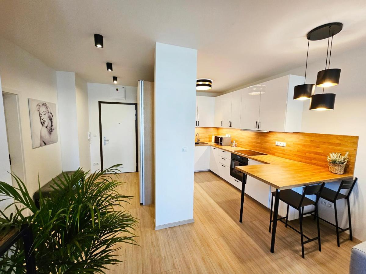 2 Room Apartment, New Building, Bosakova Street, 29 布拉迪斯拉发 外观 照片