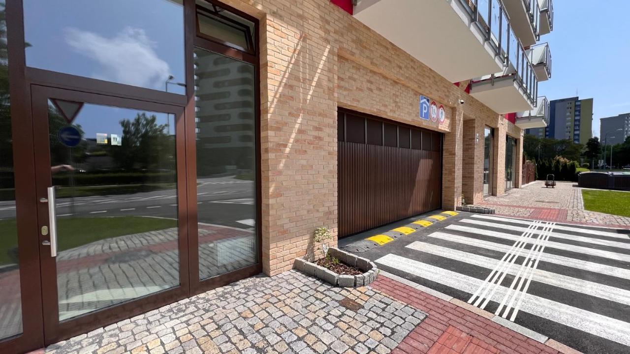 2 Room Apartment, New Building, Bosakova Street, 29 布拉迪斯拉发 外观 照片